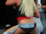 Brooke Hogan flashes pussy on stage