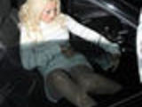 Christina Aguilera got caught no wearing pants